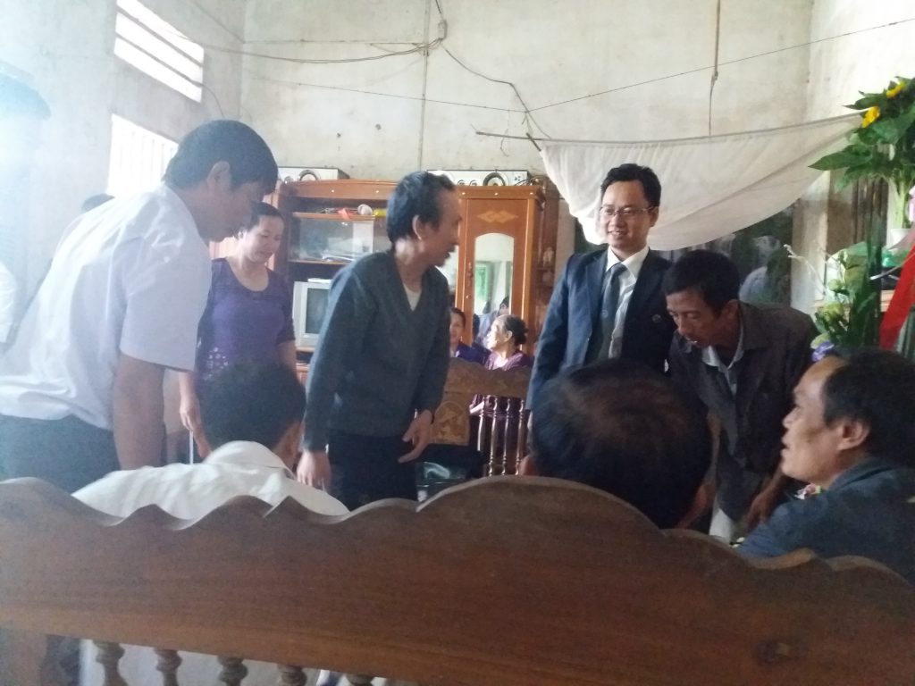Sáng hôm 21/12/2016 luật sư Ngô Ngọc Trai về thăm và chúc mừng ông Hàn Đức Long được trả tự do.